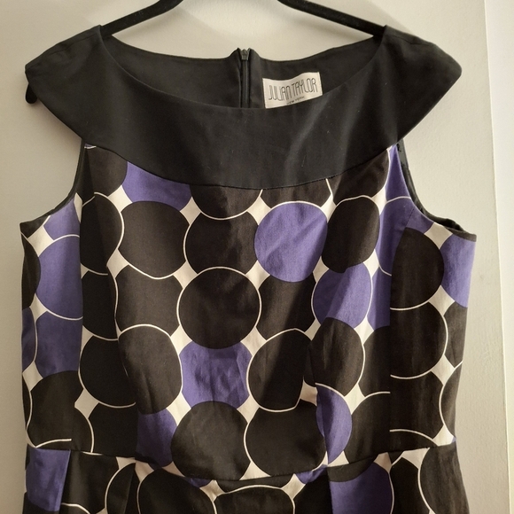 Julian Taylor Elegant Black and Purple Pleated Front Dress - Picture 2 of 8